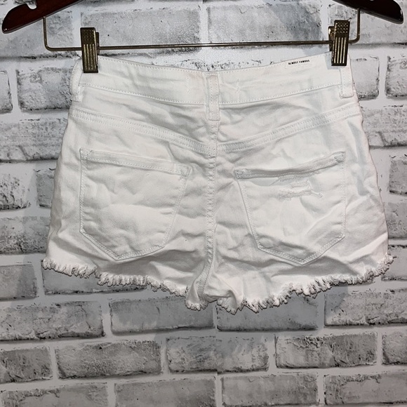 NWOT Almost Famous Juniors or teen white denim Jean shorts​​​​​​​ - Picture 4 of 4